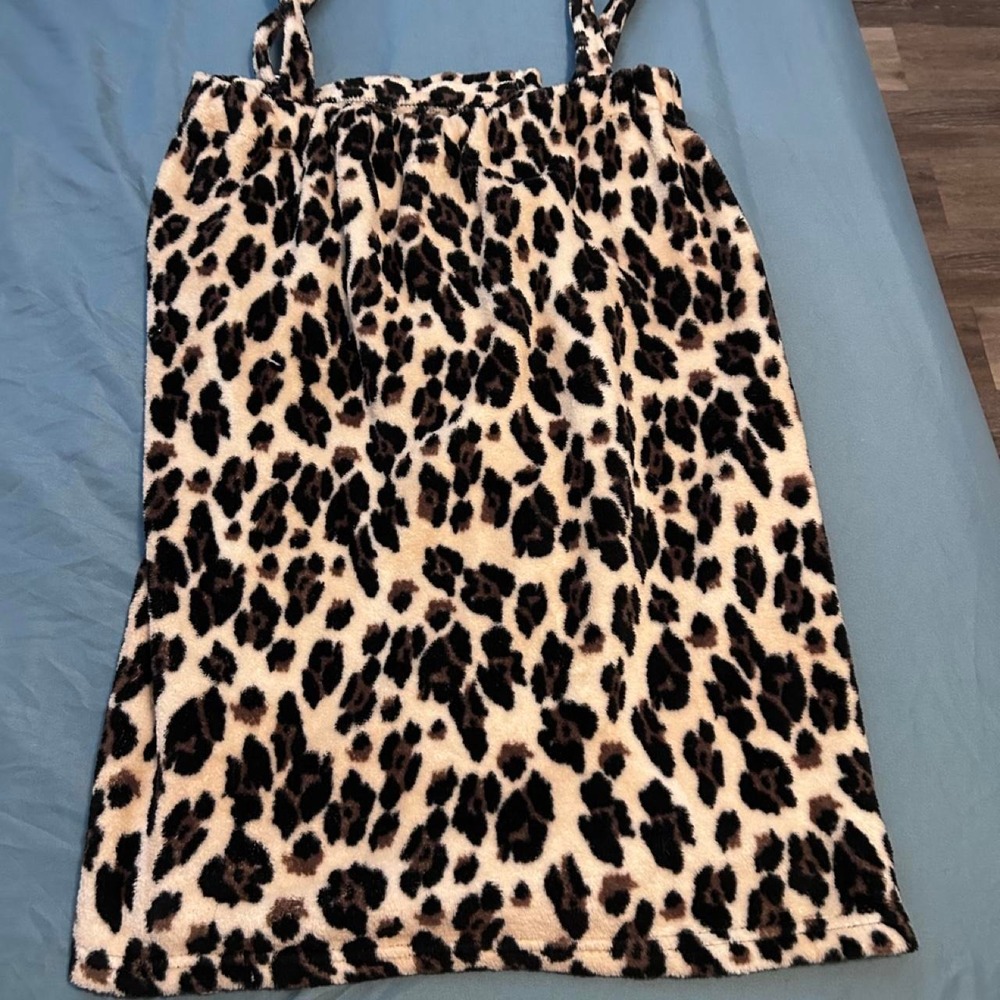 Bobbie Brooks Leopard Plush Sleepwear Wrap L/XL